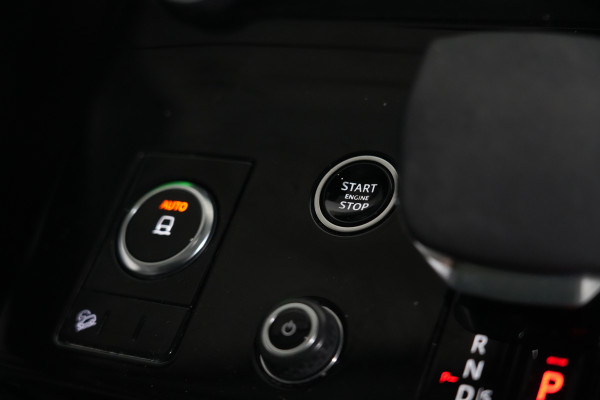 2023 Land Rover Range Rover Sport L461 D350 Dynamic HSE SUV image 17