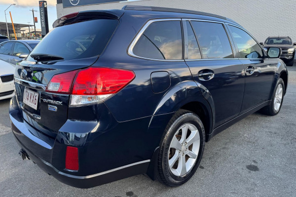 2013 Subaru Outback 4GEN 2.0D SUV Image 7