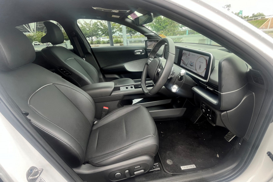 2023 Hyundai IONIQ 6 CE.V1 Epiq Sedan Image 10