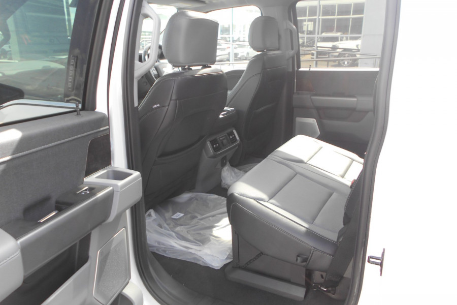 2023 Ford F-150 No Series Lariat Dual Cab Image 18