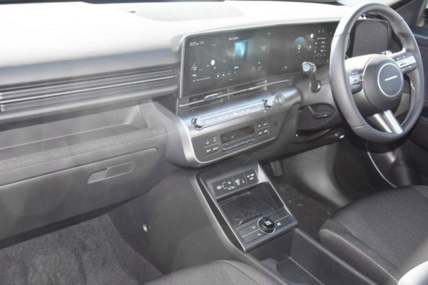 2026 Hyundai KONA SX2.V2  Electric SUV Image 17