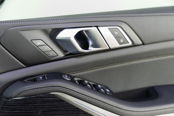 2026 BMW X5 G05 LCI xDrive30d M Sport SUV image 19
