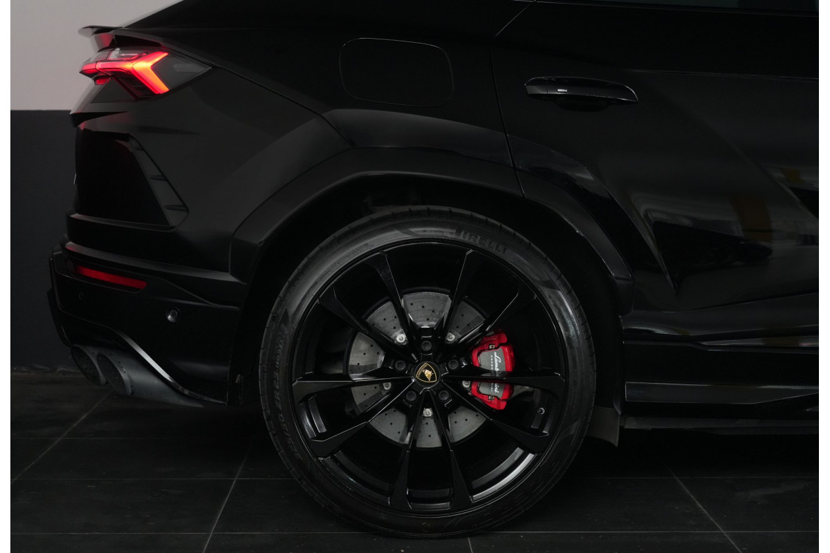 2022 Lamborghini Urus SUV