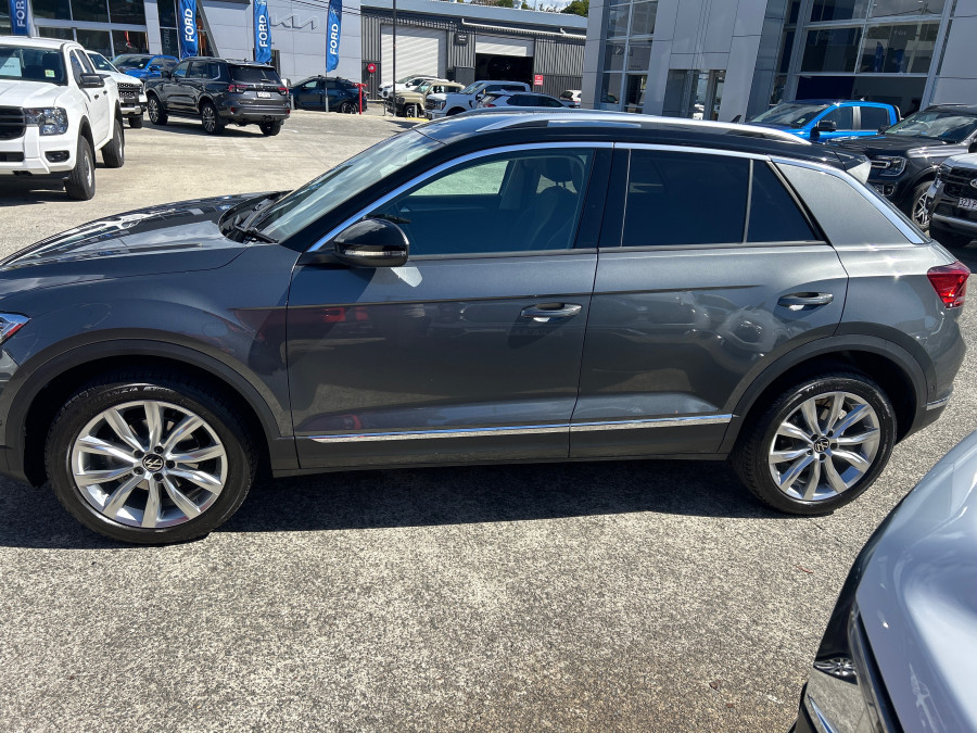 2022 MY23 Volkswagen T-Roc D11 110TSI Style SUV Image 3
