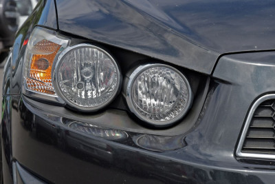 2014 Holden Barina TM MY14 CD Sedan Image 3