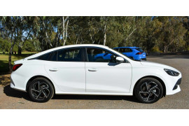 2024 MG MG5 AP32 Essence Sedan