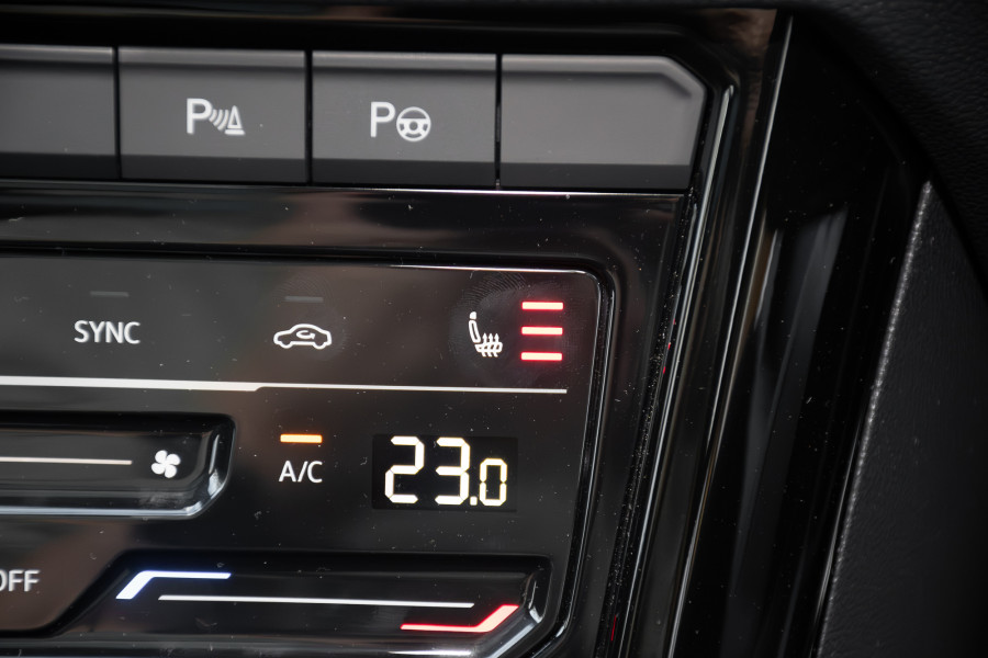 2025 MY26 Volkswagen T-Roc D11 140TSI R-Line SUV Image 18