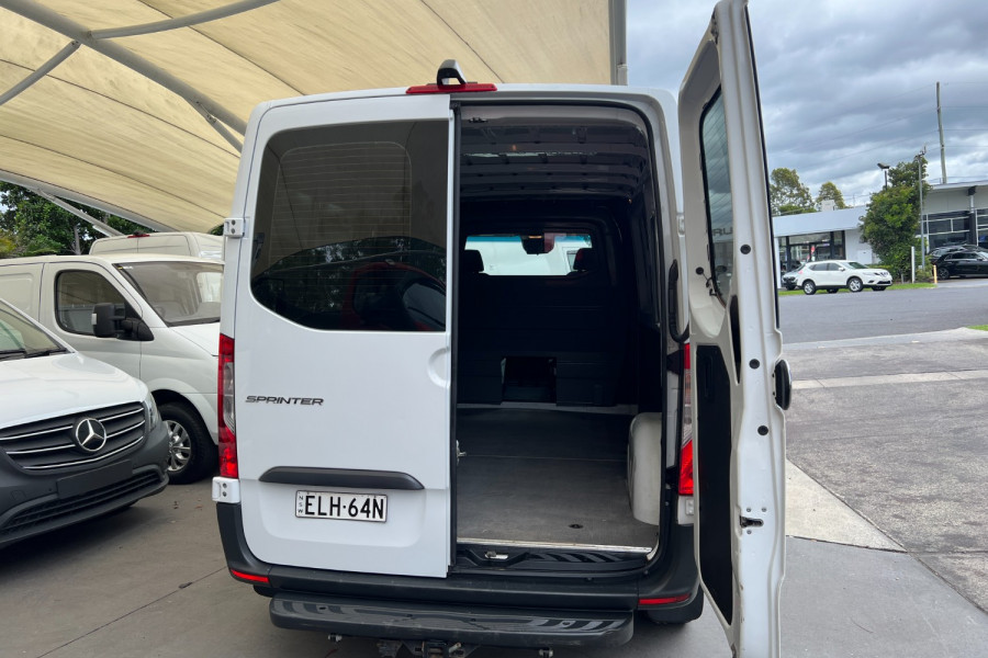 2020 Mercedes-Benz Sprinter VS30 311CDI Van Image 7
