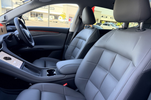 2026 MG IM6 Platinum SUV Image 11