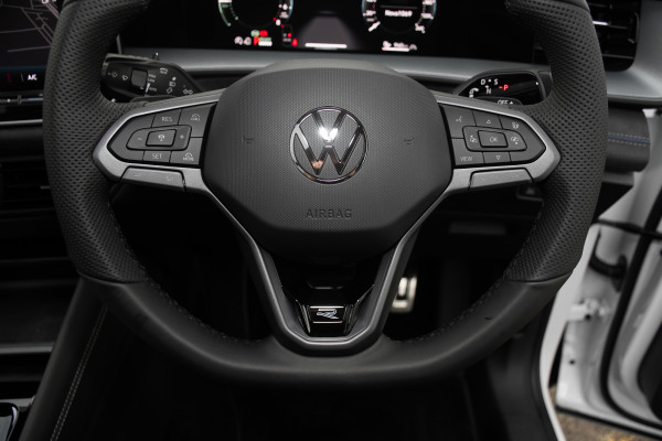 2026 Volkswagen Tayron R4 200TSI eHybrid R-Line SUV Image 12