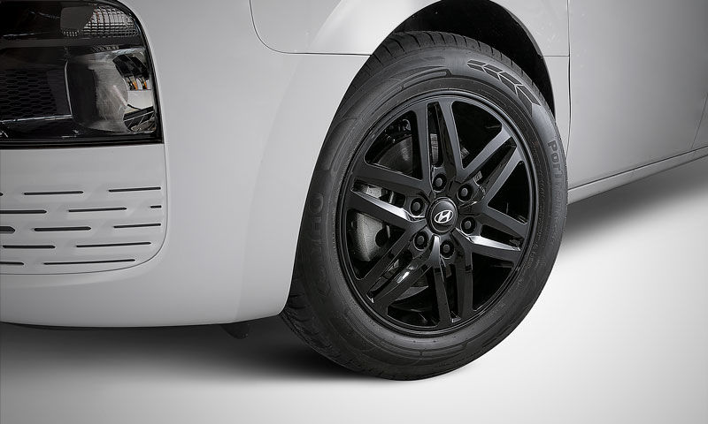 18&quot; Pohang single alloy wheel - gloss black