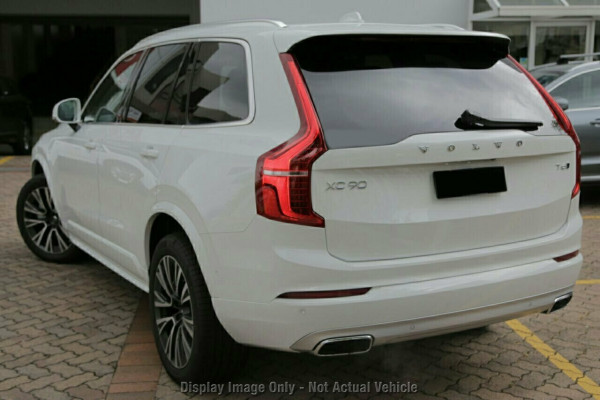 2020 MYon Volvo XC90 L Series T6 Momentum Suv