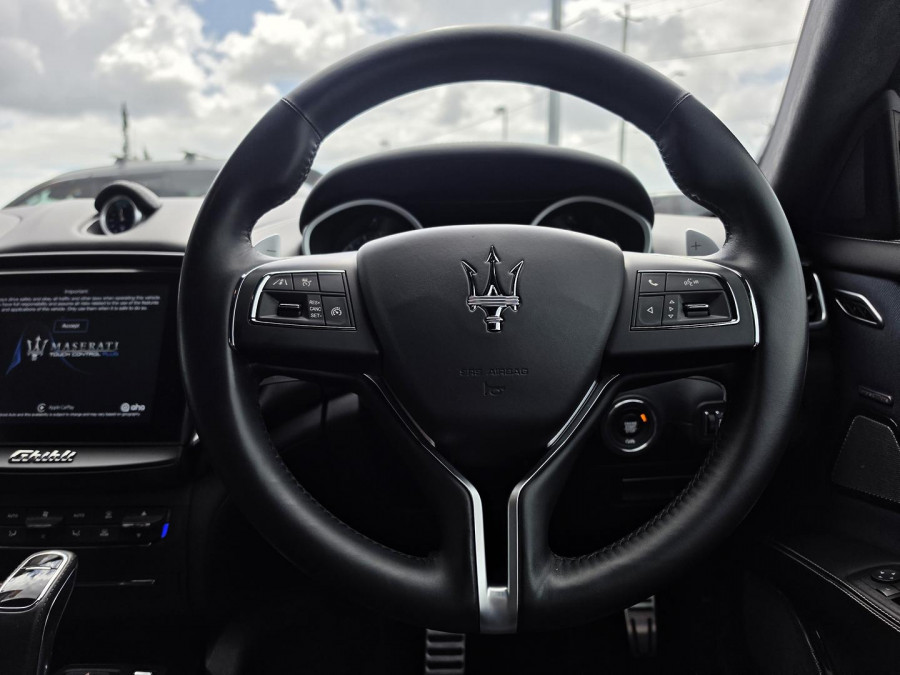2020 Maserati Ghibli M157 GranLusso Sedan Image 21