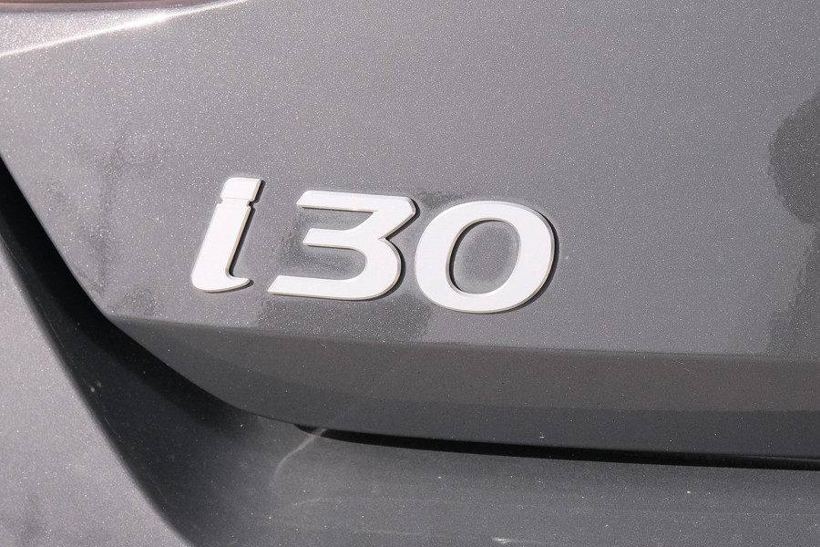 2024 Hyundai i30 CN7.V2 Hybrid Sedan Image 19