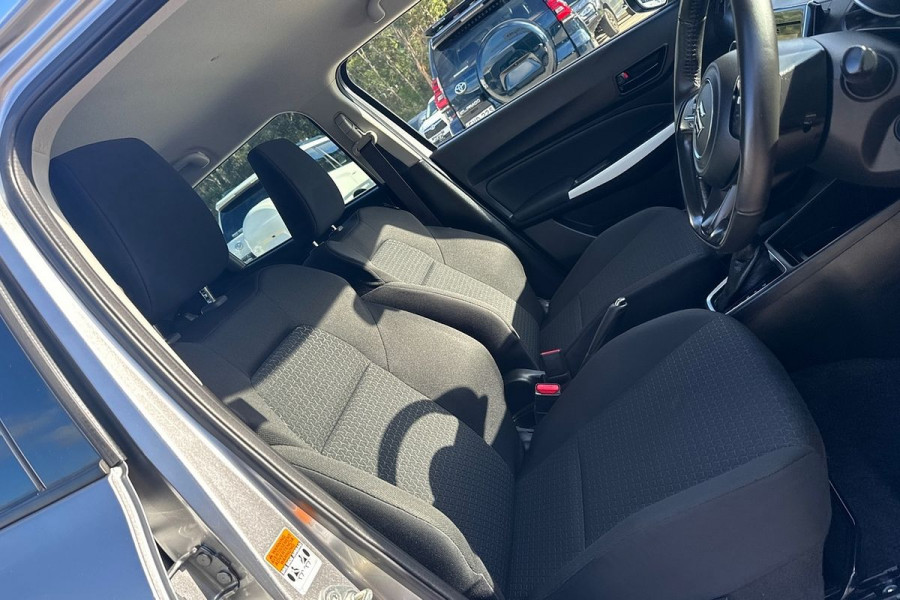 2023 Suzuki Swift AZ Series II GL Hatch Image 10