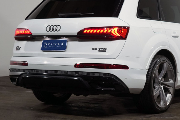 2022 Audi Q7 4M 55 TFSI S line SUV image 8