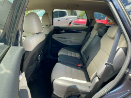 2018 MY19 Kia Sorento UM Sport SUV image 14