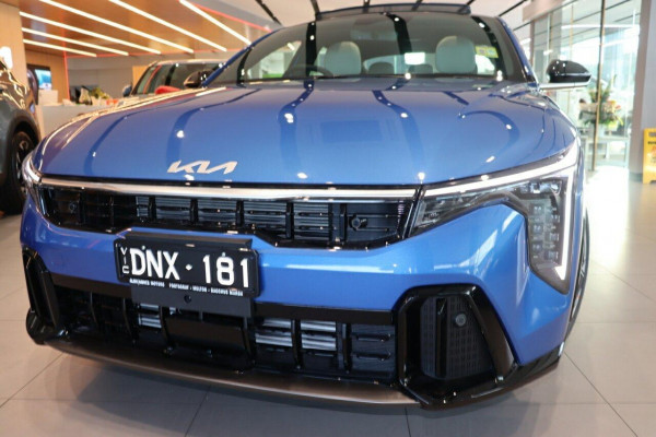 2025 Kia K4 CL4m GT-Line Sedan Image 5