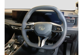 2024 MG HS Essence SUV