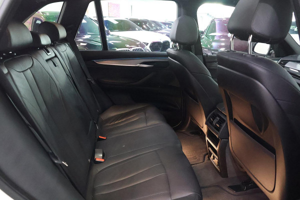 2015 BMW X5 F15 xDrive30d SUV image 7