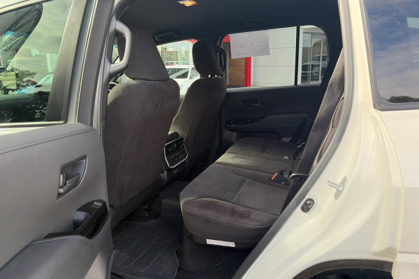 2024 Toyota LandCruiser FJA300R GXL SUV Image 6