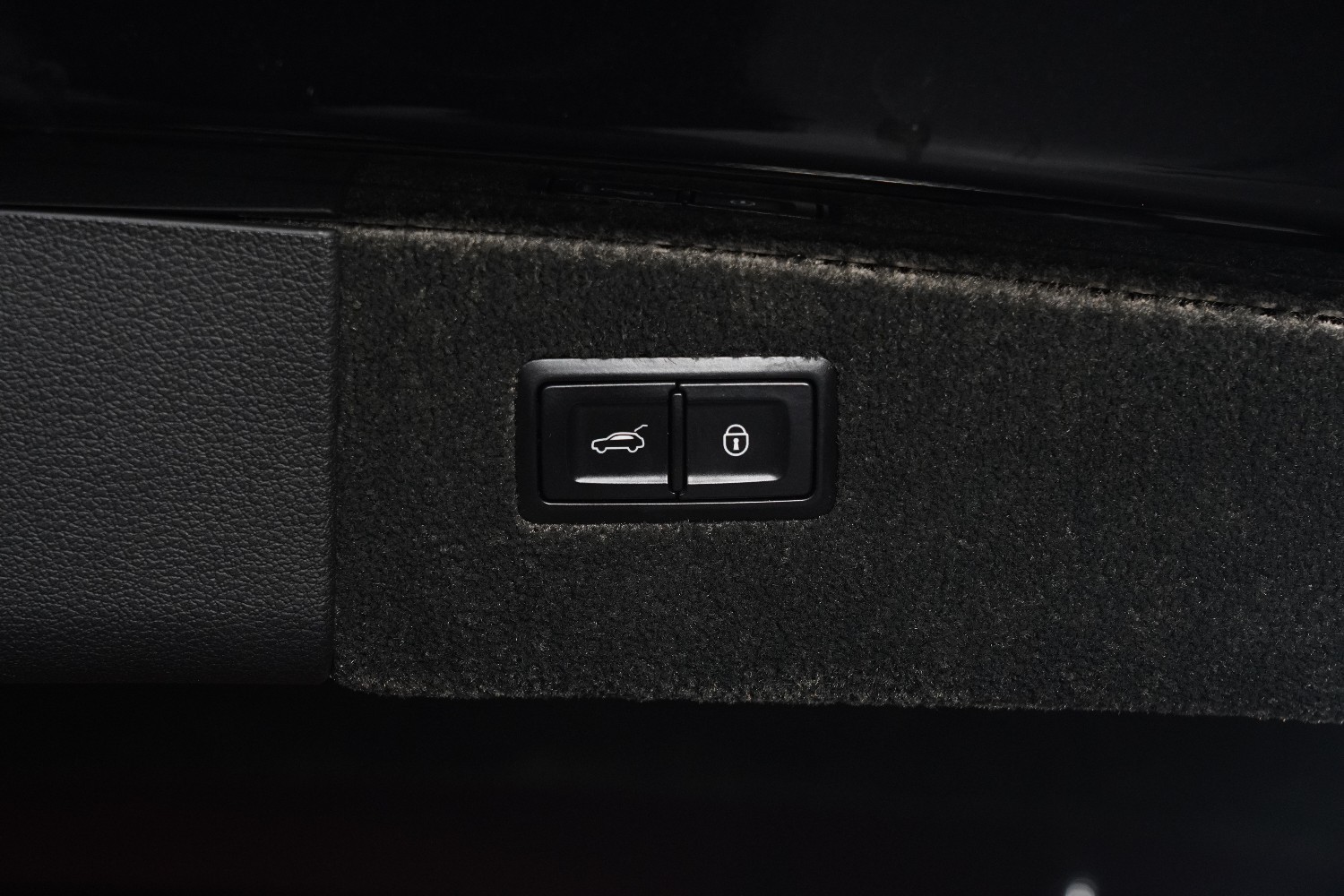 2016 Bentley Bentayga First Edition W12  SUV Image 26
