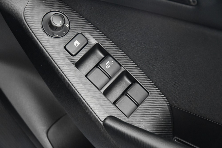 2014 Mazda 3 BM5478 Neo Hatchback Image 18