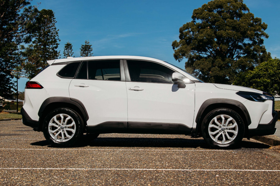 2023 Toyota Corolla Cross MXGH10R GX SUV Image 16