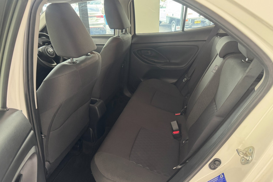 2021 Toyota Yaris Cross MXPB10R GX SUV Image 11