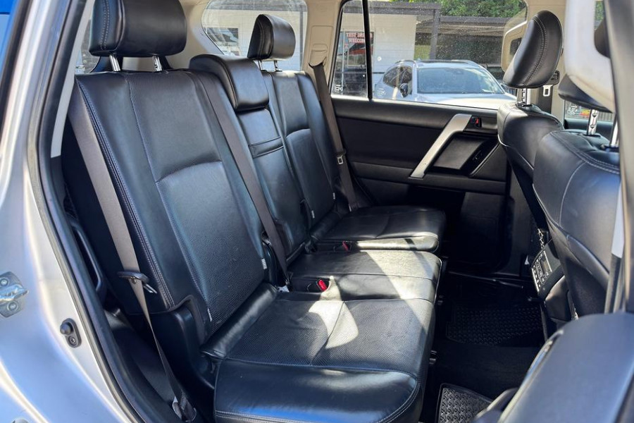 2019 Toyota LandCruiser Prado GDJ150R GXL SUV Image 8
