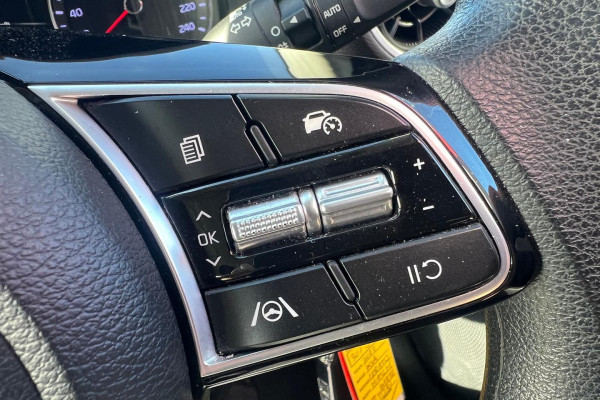 2023 MY24 Kia Cerato BD S Hatch Image 20