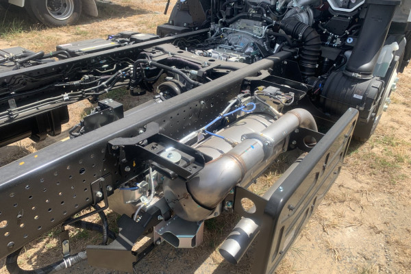 2026 Isuzu  NQR 88/80-190 AM D45 Cab Chassis Image 4
