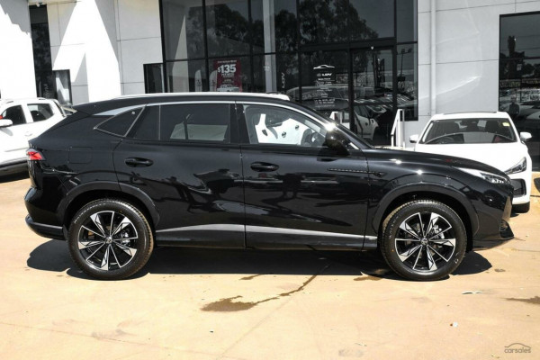 2026 MY25 MG HS AS33 Essence SUV Image 6