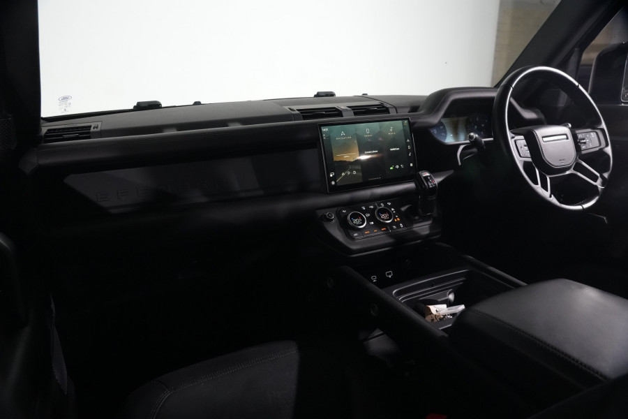 2022 Land Rover Defender L663 110 D300 X-Dynamic HSE SUV Image 12