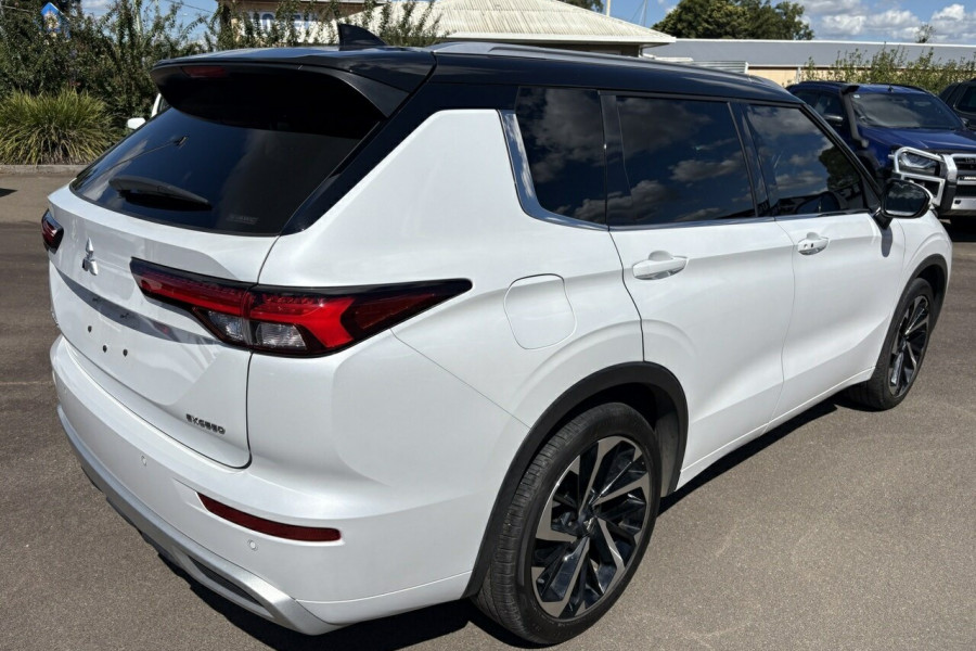 2022 Mitsubishi Outlander ZM Exceed Tourer SUV Image 15