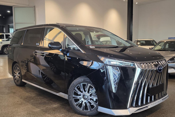 2026 GAC M8 PHEV  Premium People Mover