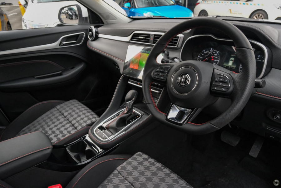 2023 MG ZST  Core SUV Image 6