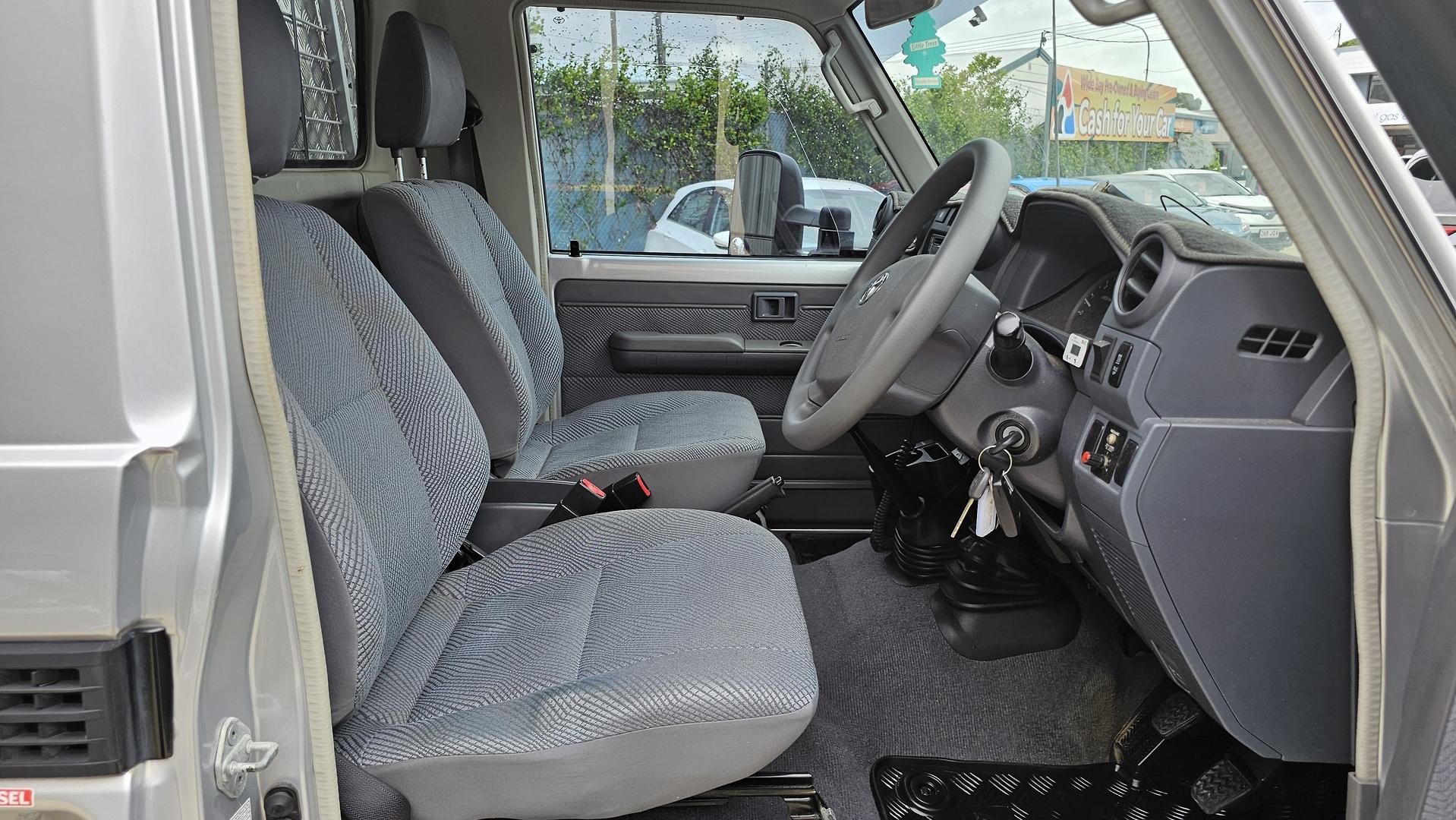 2013 Toyota Landcruiser VDJ79R GXL Cab Chassis Image 29