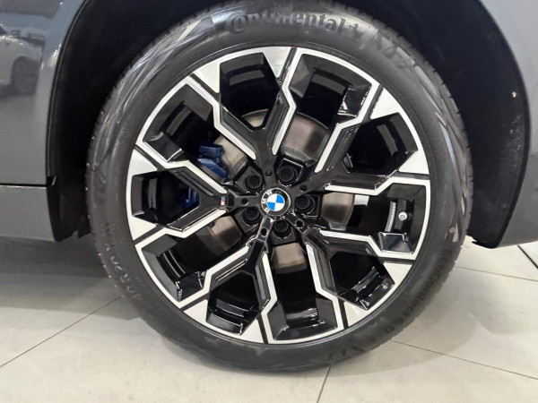 2025 BMW X3 G45 40d xDrive SUV image 5