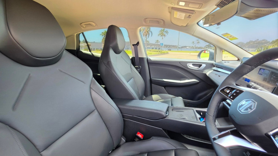 2026 MG MG4 EV Urban AH4E Essence 43 Hatch Image 2