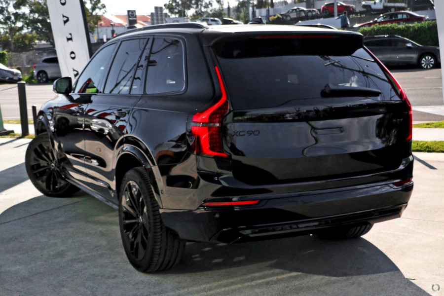 2026 Volvo XC90 L Series Black Edition SUV Image 4