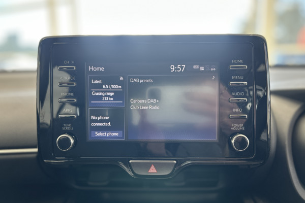 2021 Toyota Yaris Cross MXPB10R GX SUV Image 14