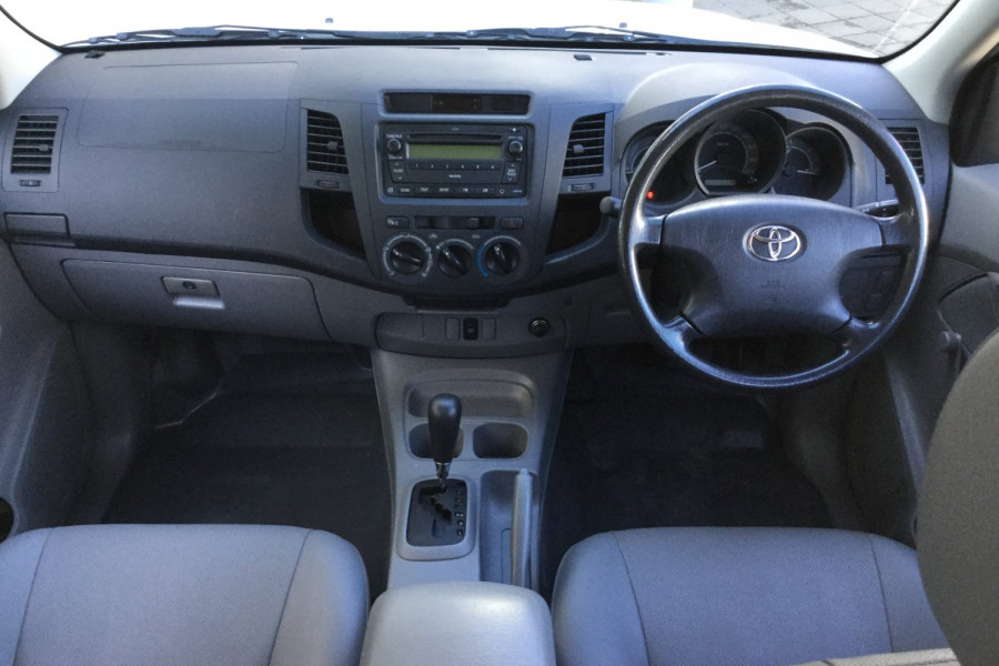 2009 Toyota HiLux 6M7099000 Workmate Ute Image 10