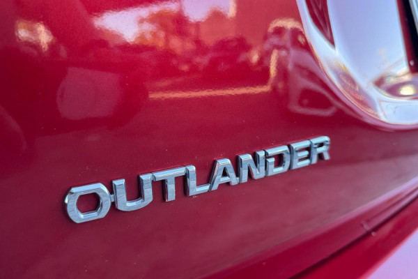 2015 MY16 Mitsubishi Outlander ZK XLS SUV Image 22
