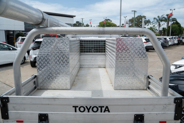 2023 Toyota HiLux TGN121R WorkMate Single-Cab Image 22