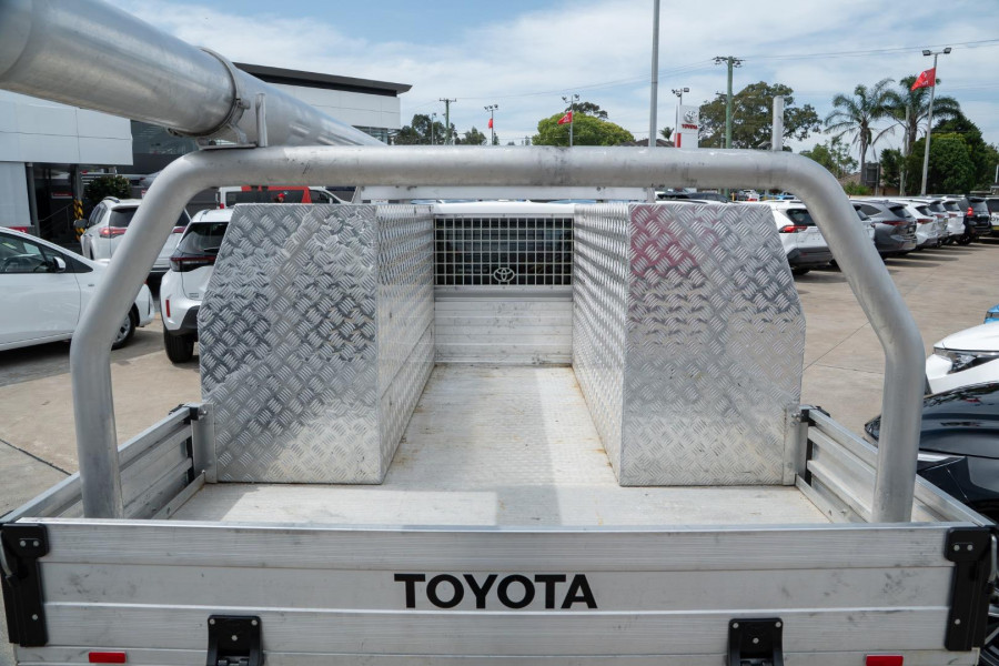 2023 Toyota HiLux TGN121R WorkMate Single-Cab Image 22