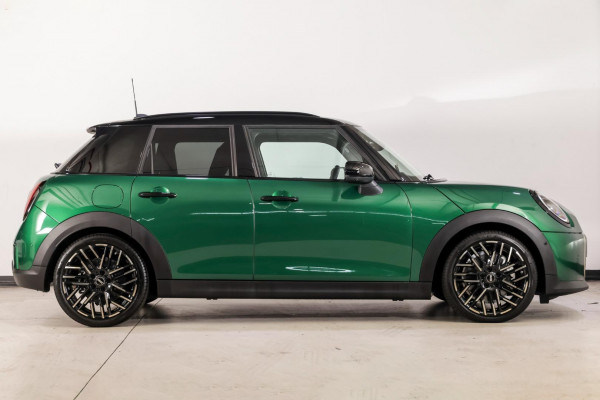 2025 MINI Cooper F65 C Favoured Hatch image 6