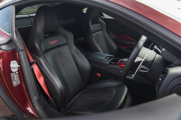 2022 Aston Martin Vantage  Coupe Image 11