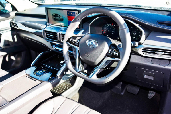 2026 MY25 LDV D90 SV9A Executive SUV Image 6
