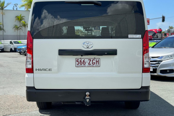 2019 Toyota Hiace GDH300R  Van Image 4